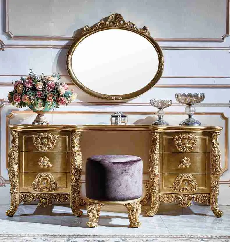 Elegant Vintage Wooden Dresser - Hand-Carved & Gold Accents 5 Elegant Vintage Wooden Dresser - Hand-Carved & Gold Accents