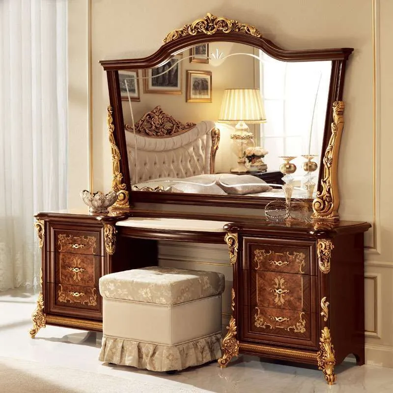 Elegant Antique Makeup Tables - Timeless Luxury Awaits 8 Elegant Antique Makeup Tables - Timeless Luxury Awaits